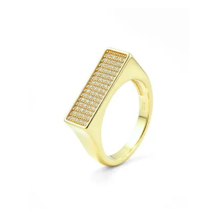 خاتم ذهبي عريض مرصع بالزركون بتصميم مستطيل عصري